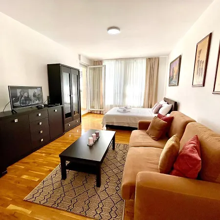 Apartment Modesti - Stan Na Dan Novi Sa Parkingom 5 Evra Po Danu *